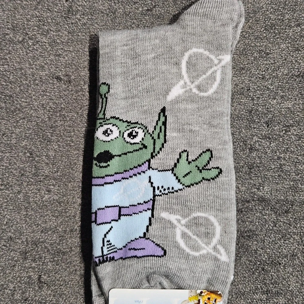 Disney Toy Story Alien Crew Socks Mens Gray Men Shoe Size 6.5-12 NEW